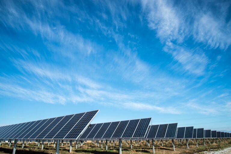 Netzunabhängige Gebäude: Autarkie durch innovative Energiesysteme